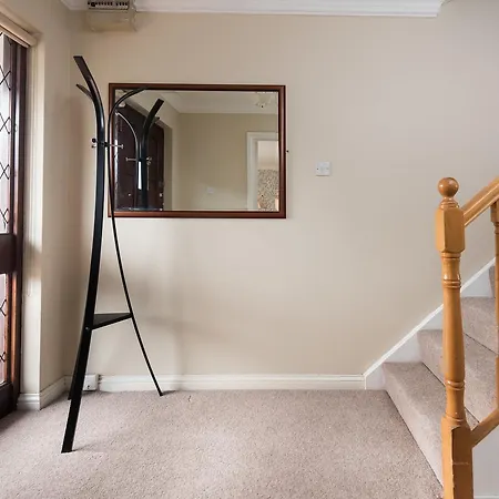 Great Location - City Center - 4 Bed Luxury House Holiday home