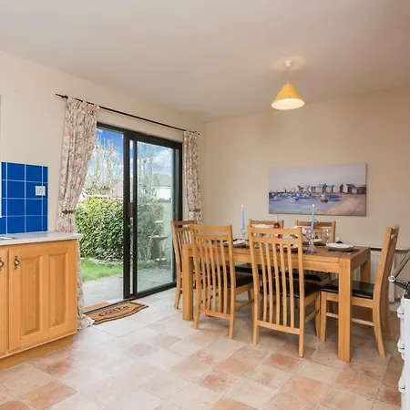 Great Location - City Center - 4 Bed Luxury House *