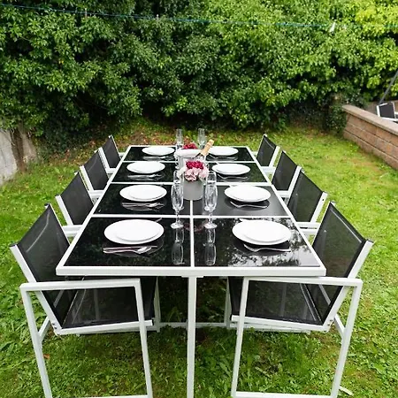 Great Location - City Center - 4 Bed Luxury House Holiday home Galway